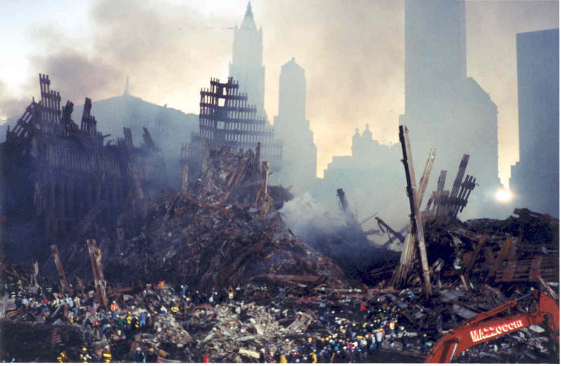 twin towers collapse pictures. floor to collapse onto